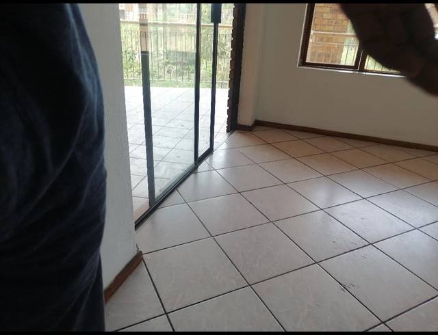 2 bed property to rent in WINCHESTER HILLS